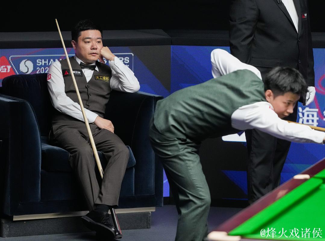 斯诺克上海大师赛：赵心童6-2晋级 下轮对阵丁俊晖